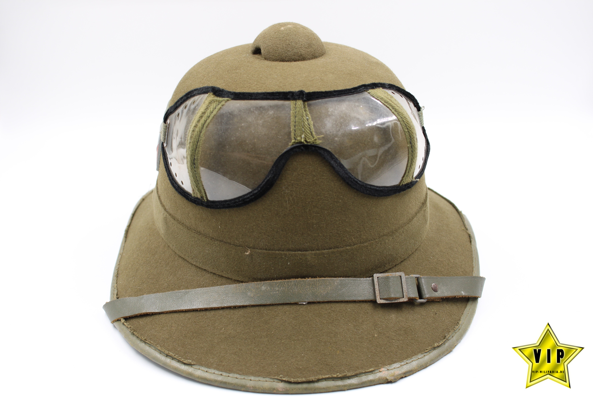 Wehrmacht Tropenhelm mit Schutzbrille